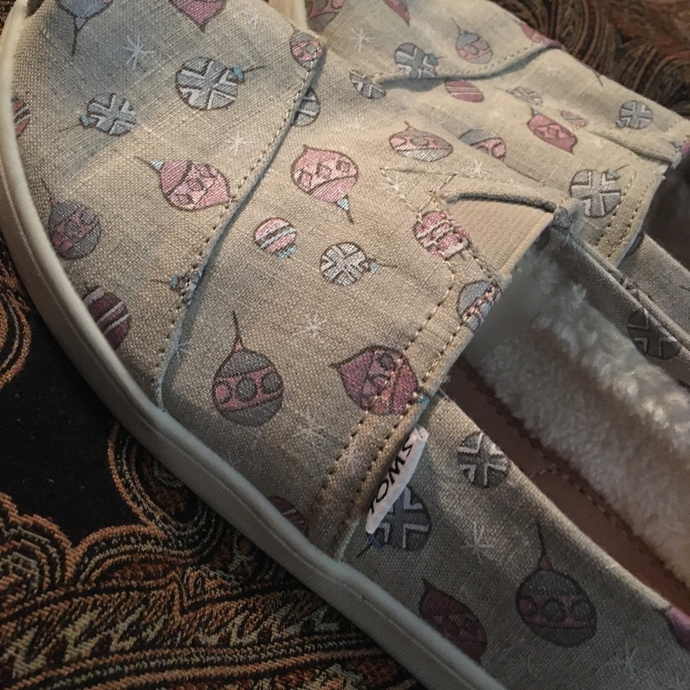 Toms women/youth holiday flats